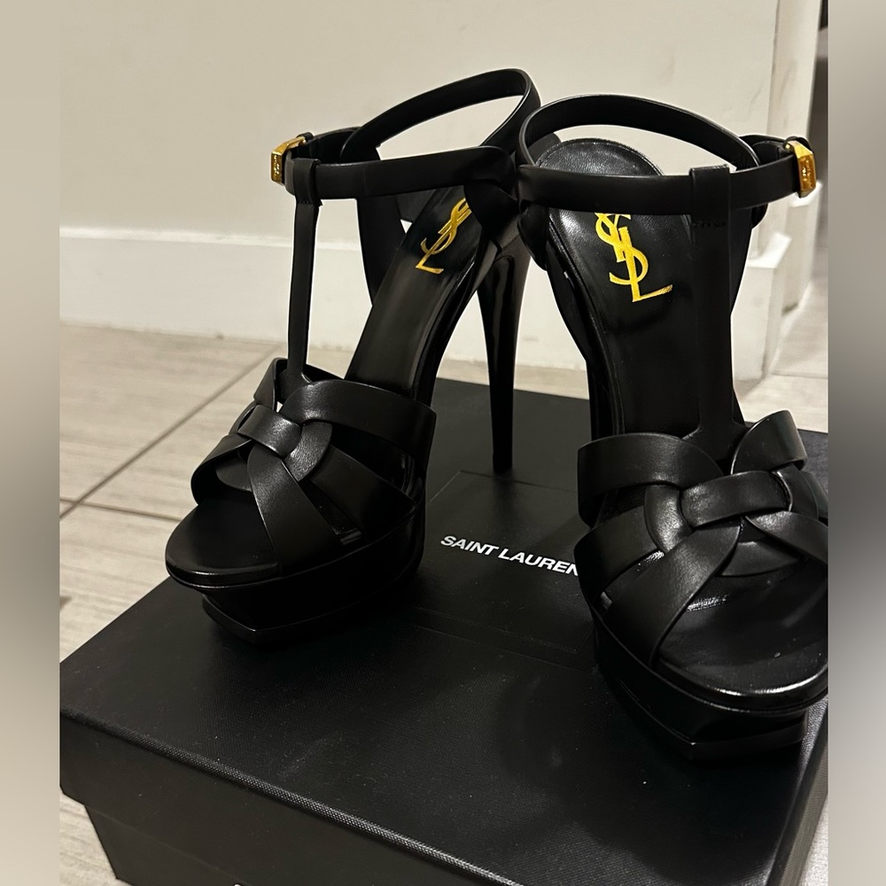YSL Tribute Leather Platform Sandals. Size 37 1/2